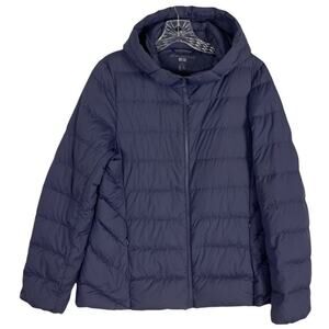 NWOT UNIQLO Puffer Jacket M Hoodie Navy Down-Feathers Ultra-Light Zip Pockets
